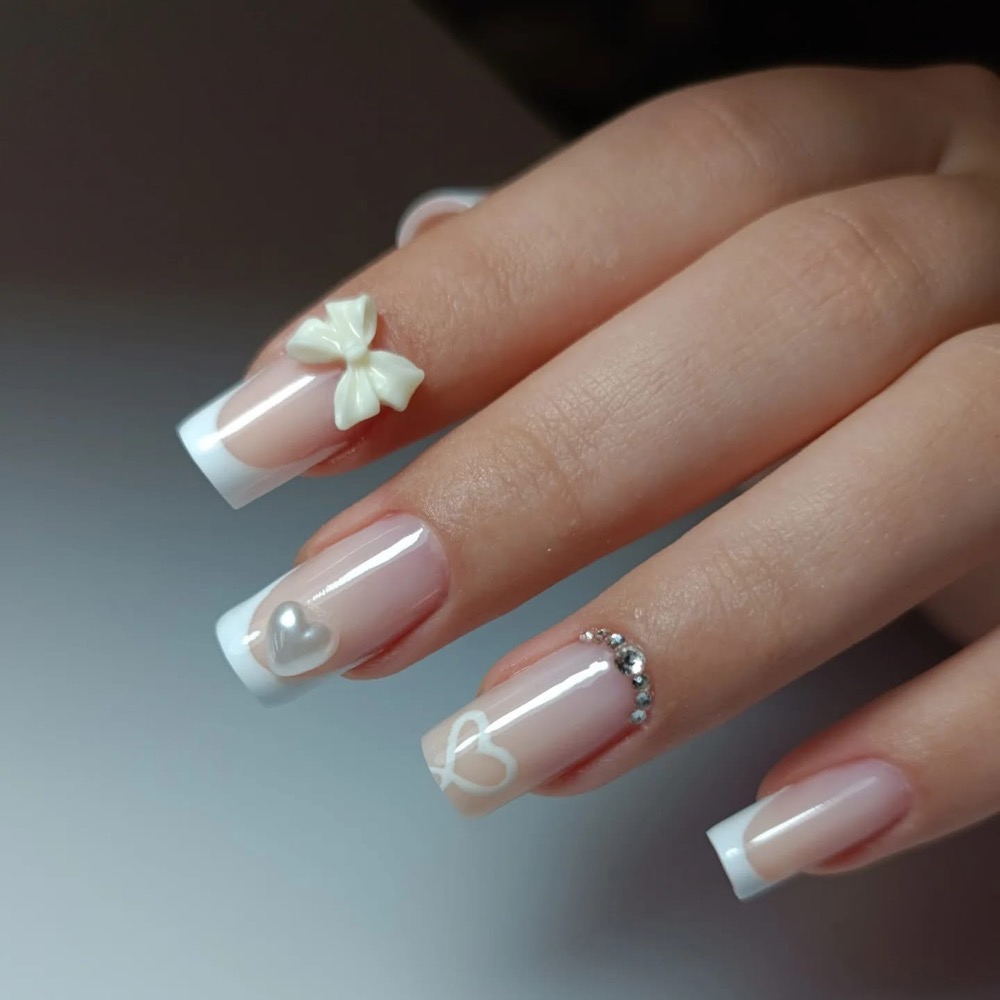 Neglearbejde – nude med detaljer